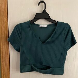 Crop Top w/ side slit